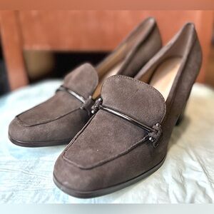 Women’s 8.5 M Enzo Angiolini Mardie Taupe Suede Leather Heeled Pump Shoes